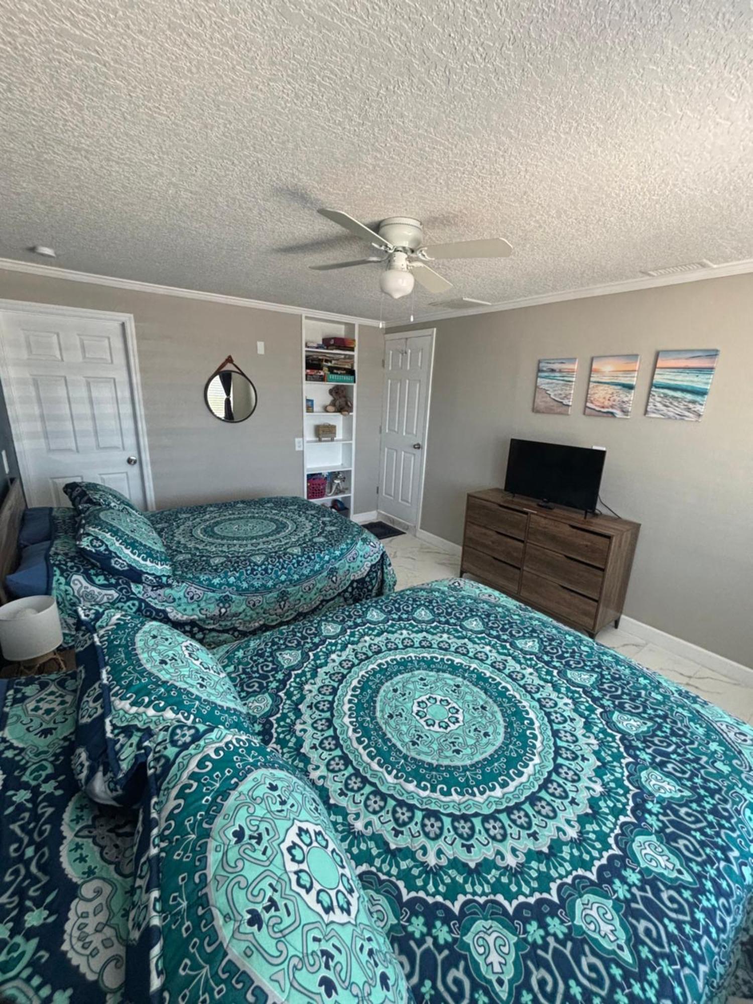 Gorgeous Seaside Seashell Cottage! Хъдзън Екстериор снимка